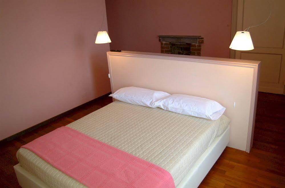 Dimora Castello Dei Conti Bed & Breakfast Trinita  Luaran gambar