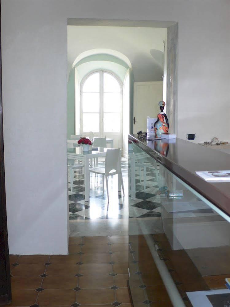 Dimora Castello Dei Conti Bed & Breakfast Trinita  Luaran gambar