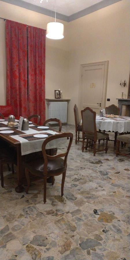 Dimora Castello Dei Conti Bed & Breakfast Trinita  Luaran gambar
